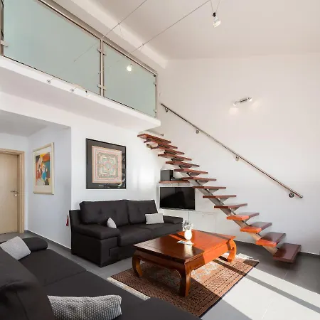 Cape Of Tranquility Otok Zizanj