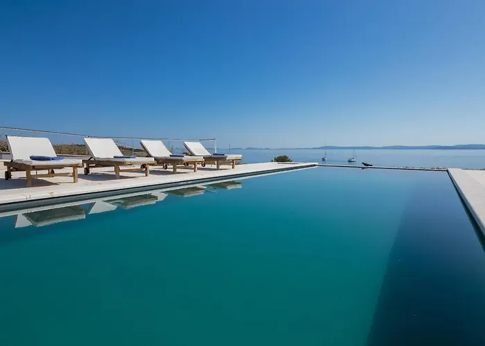 Cape Of Tranquility * Otok Zizanj